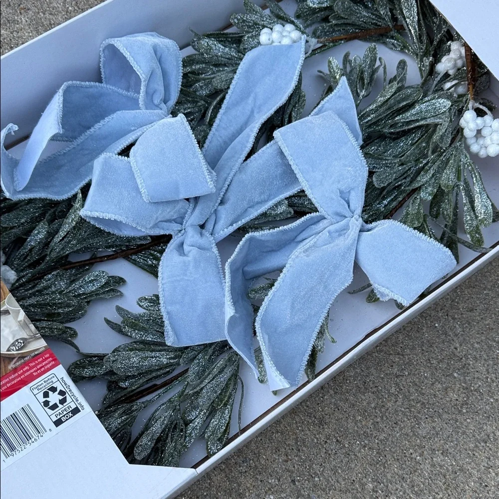 Holiday Time Frosted Blue Bow Garland - NWT